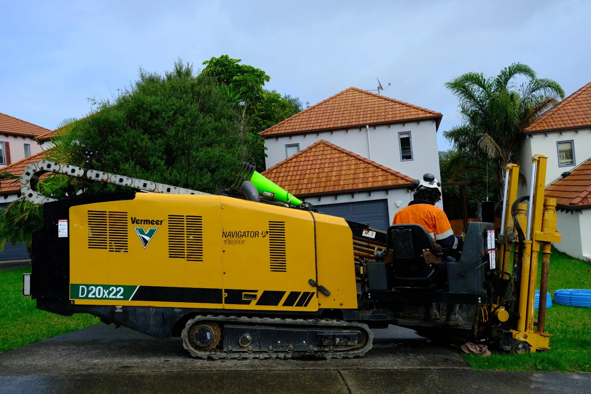 A Sub-Zone Vermeer directional drill rig set up on an Auckland job